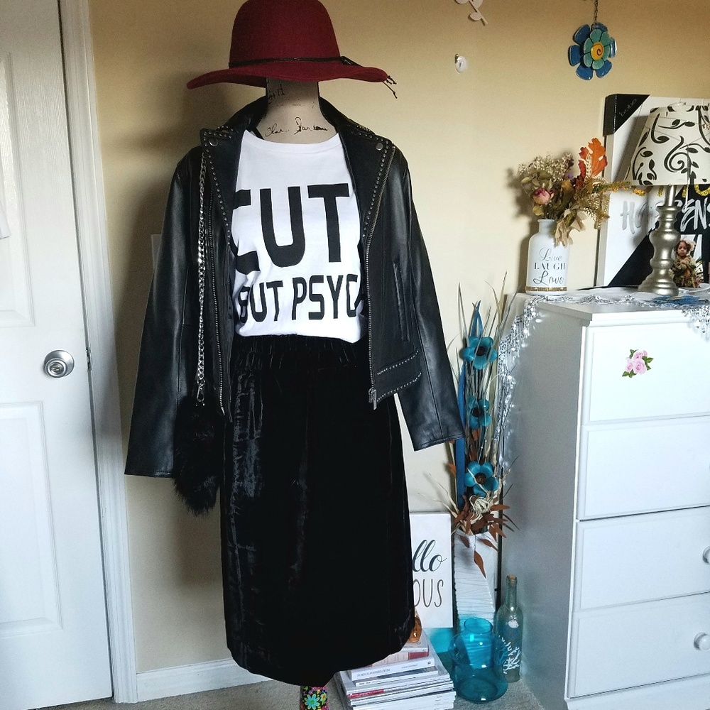 🖤🆕️J. Crew Pull On Velvet Skirt🖤👗 - Picture 2 of 6